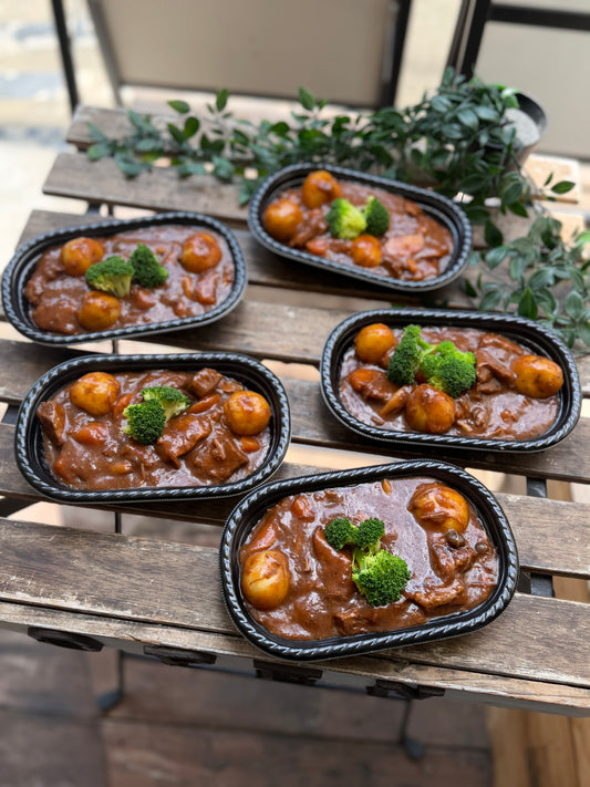 和牛すじ肉のビーフシチュー