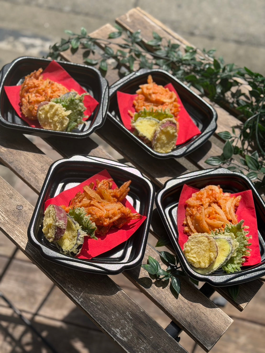 サクラエビと新玉ネギのかき揚げ