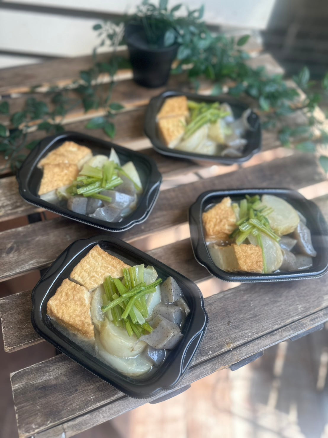 厚揚げと大根、こんにゃくの煮物