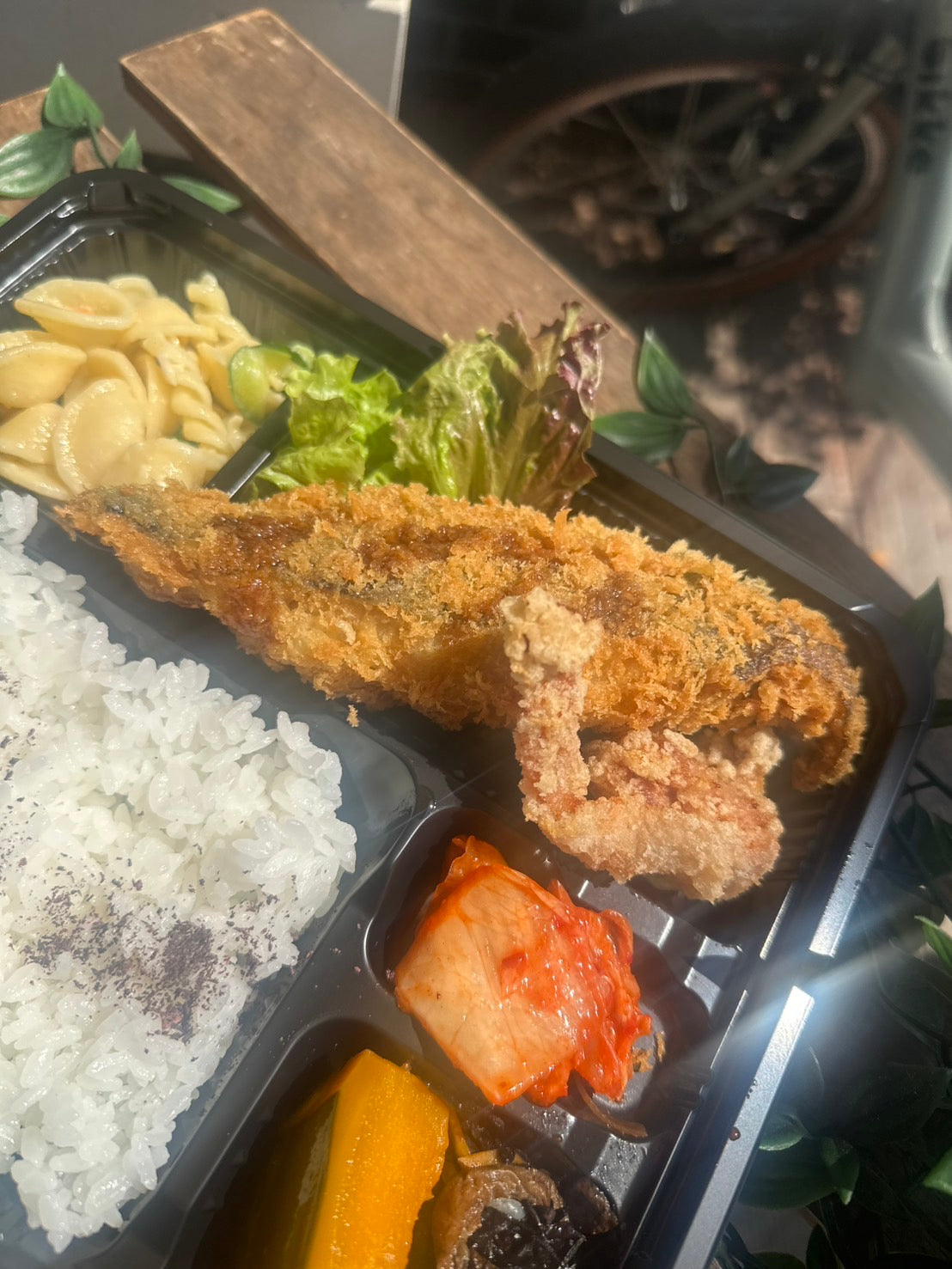 日替わり幕内弁当 ギンダラフライと信玄鶏唐揚げ