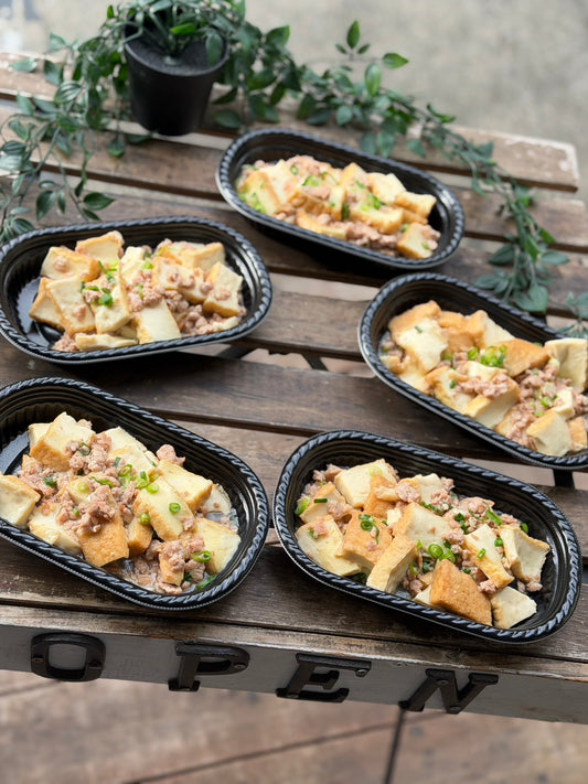 絹揚げの自家製マグロそぼろあんかけ