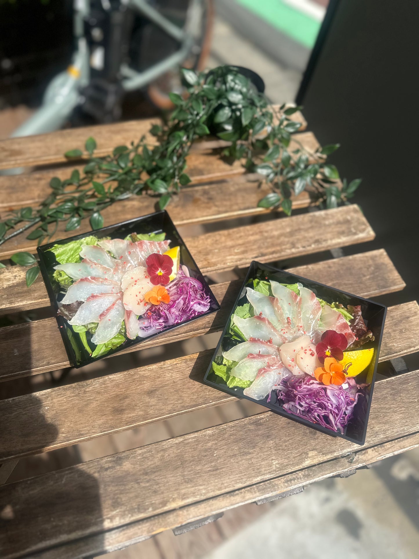 天然真鯛のカルパッチョ