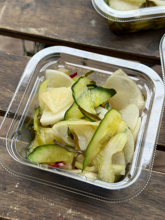 きゅうりとセロリ、大根の浅漬け