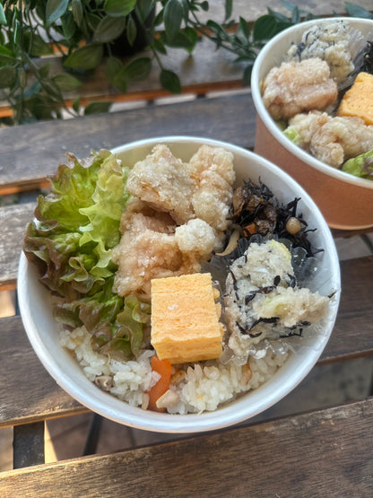日替わりランチBOX   信玄鶏の炊きおこわと唐揚げ