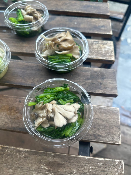 博多菜と舞茸のおひたし