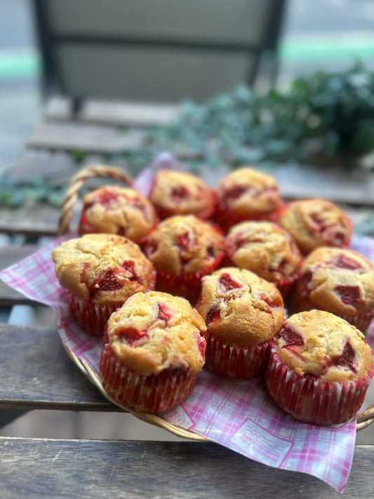 フレッシュいちごとホワイトチョコのマフィン