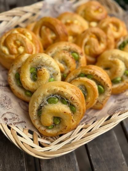 釜揚げしらすと枝豆ロール