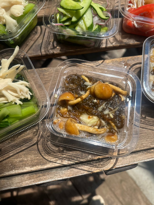 なめことみょうがのもずく酢