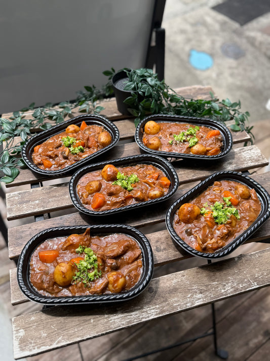 和牛すじ肉のビーフシチュー