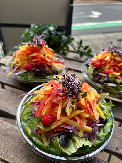 本日のカラフルサラダ