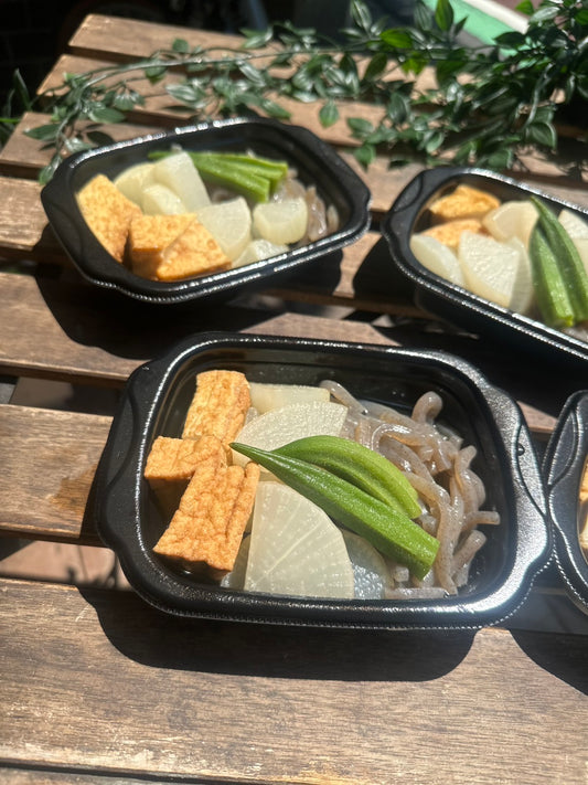 大根とお揚げ、こんにゃくの煮物