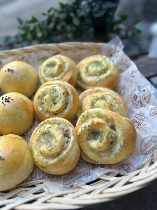 釜揚げしらすチーズロール