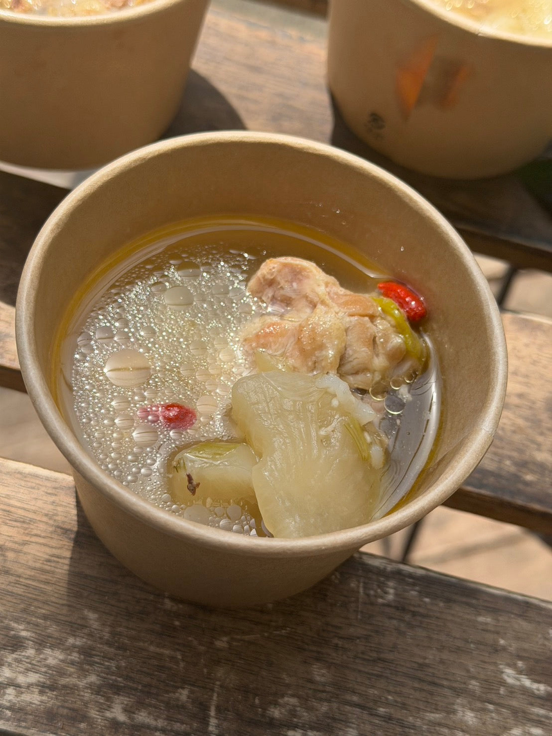 手羽元の参鶏湯風スープ　小
