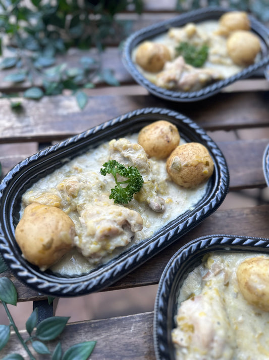 手羽元と新じゃが、芽キャベツのシチュー