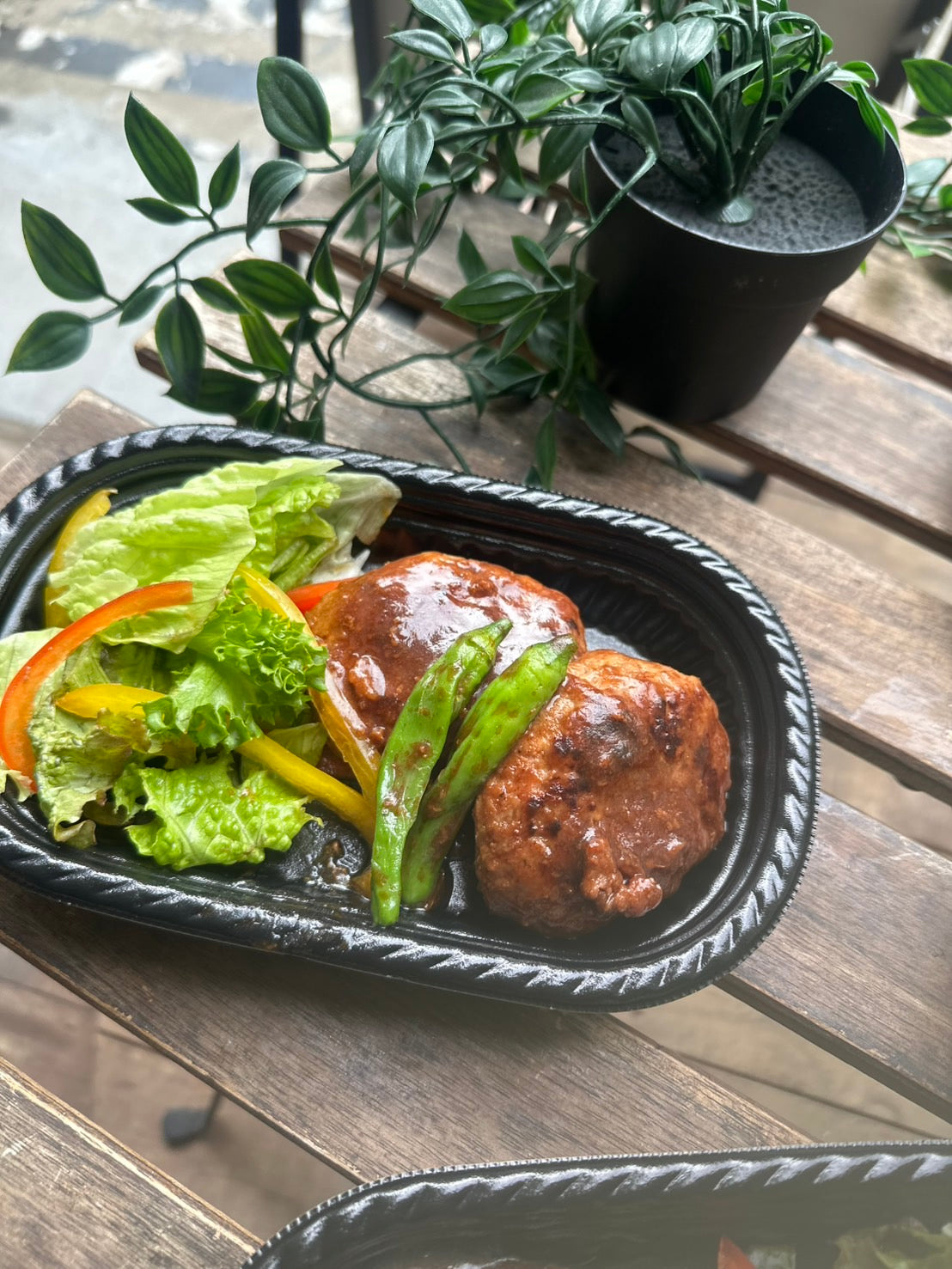 照り焼きハンバーグ（冷凍）